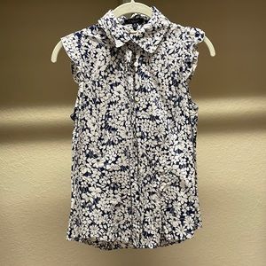 Women blouses size medium